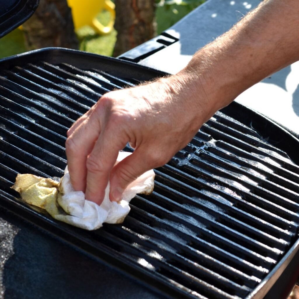 How To Clean A Greasy Bbq Grill