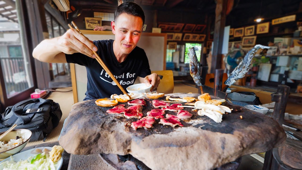 Amazing Japanese Cuisine: A Unique BBQ Experience in the Mountains of Japan! 🍱🗻