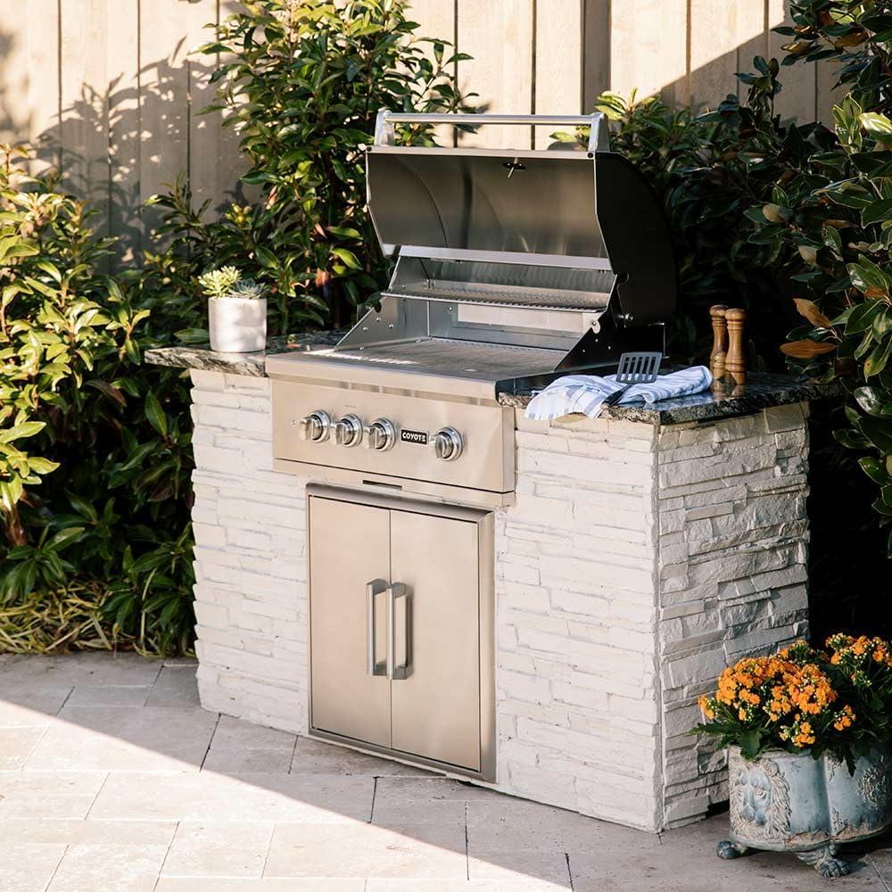 Grill Greatness: ‍Our ​Coyote S-Series ⁤BBQ Adventure